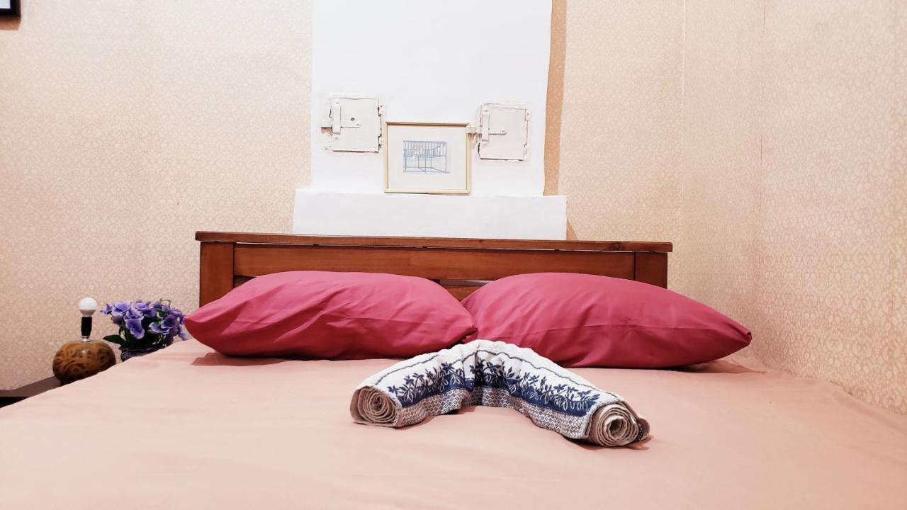 Taj Hostel Тбілісі Екстер'єр фото