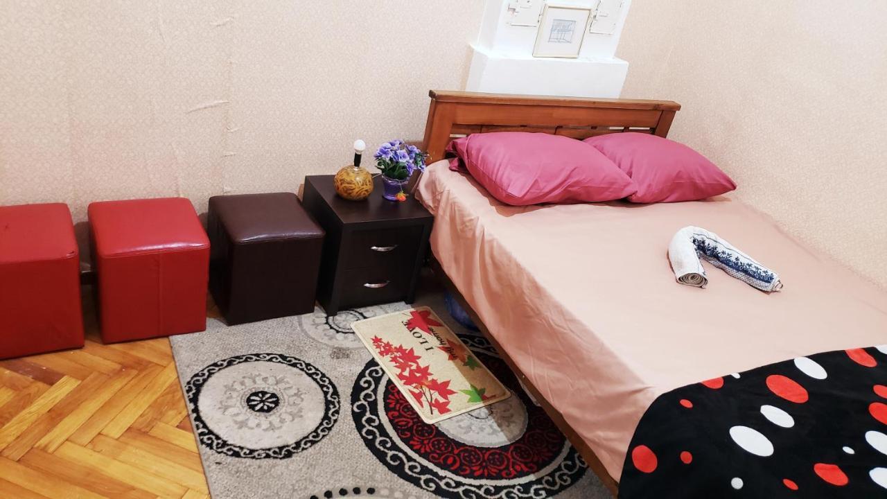 Taj Hostel Тбілісі Екстер'єр фото
